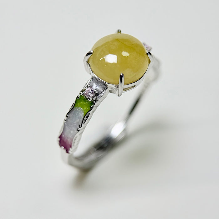 Honeydrop Gleam – Icy Yellow Jadeite Cabochon Ring (S925 Silver)