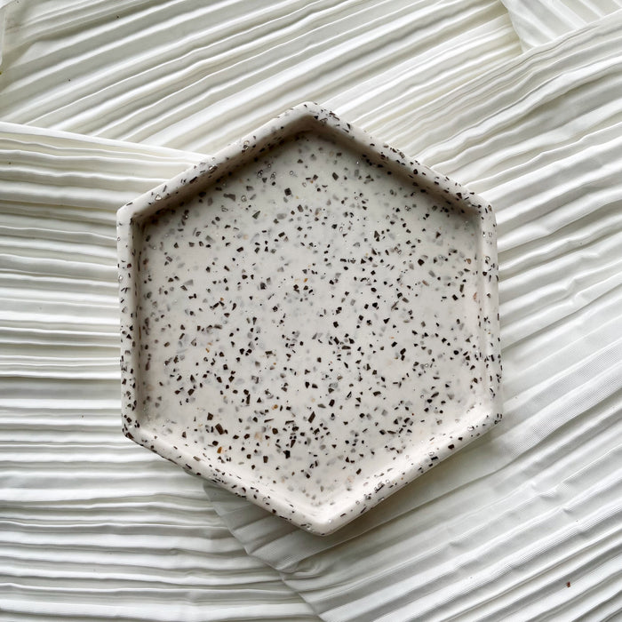 Hexagon crushed glass coaster (Natural)