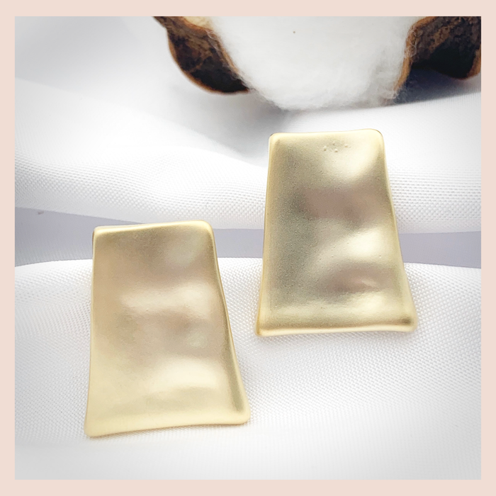 Matte gold rectangular earring