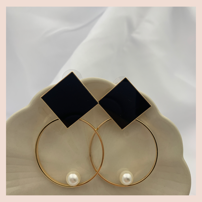 Modern style earring